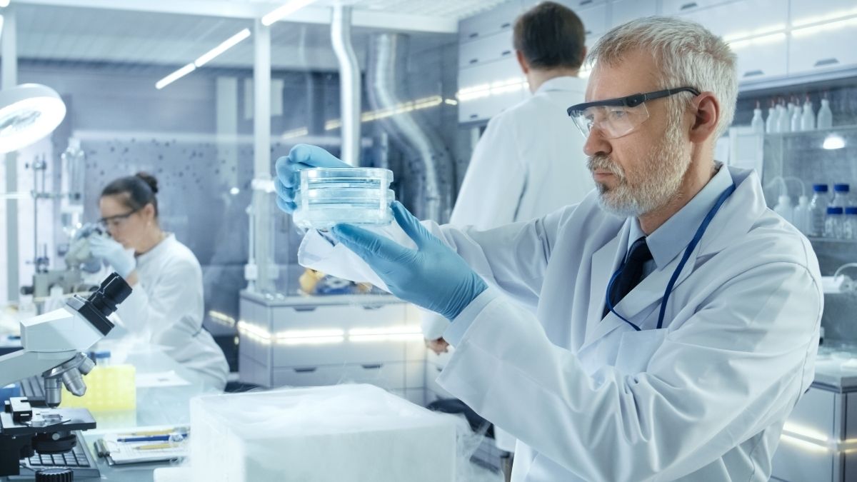 Image of scientist creating medicine